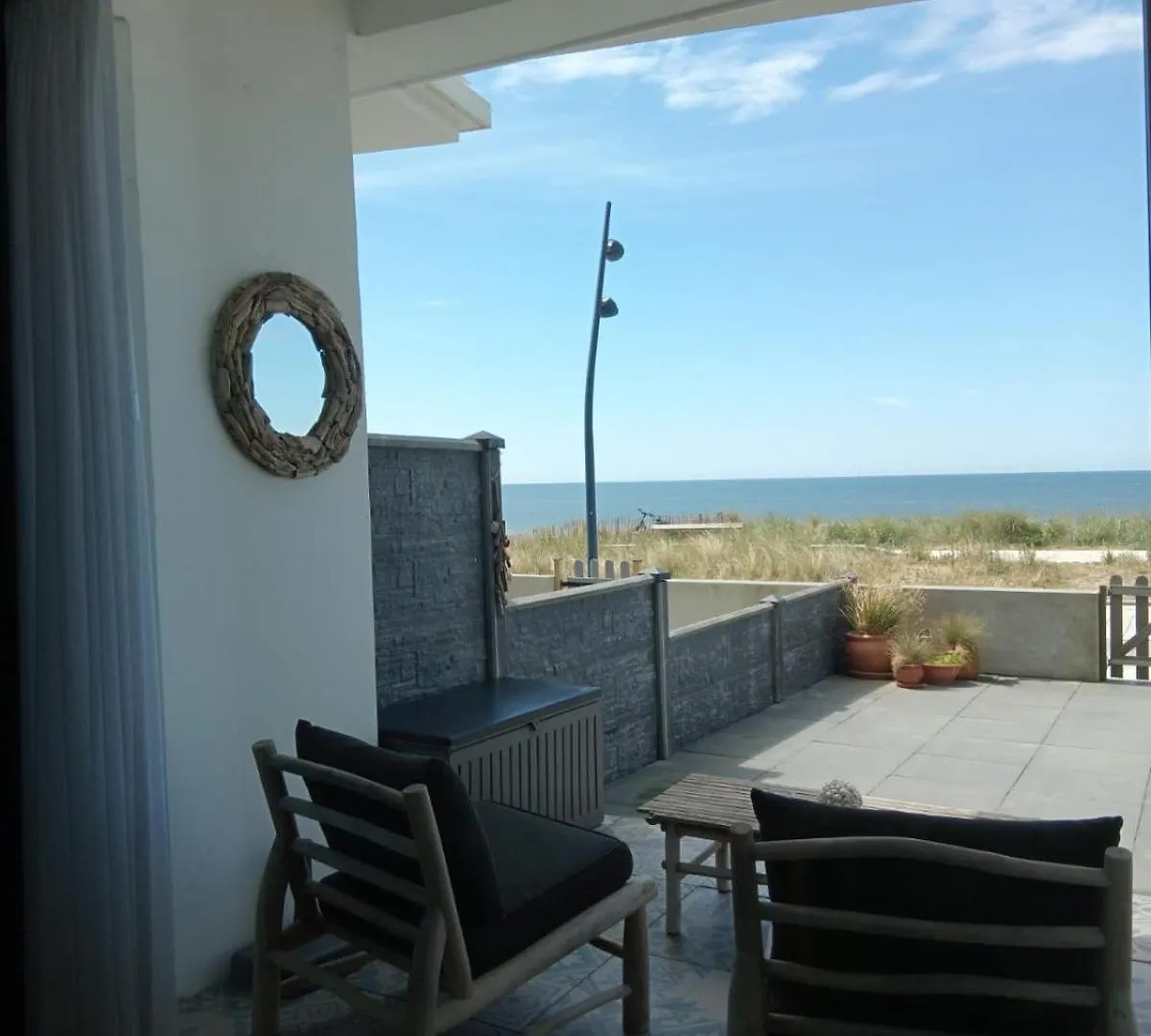 Benny'S Beach House 2 Zandvoort